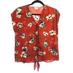 Sienna Sky floral front tie shirt  small